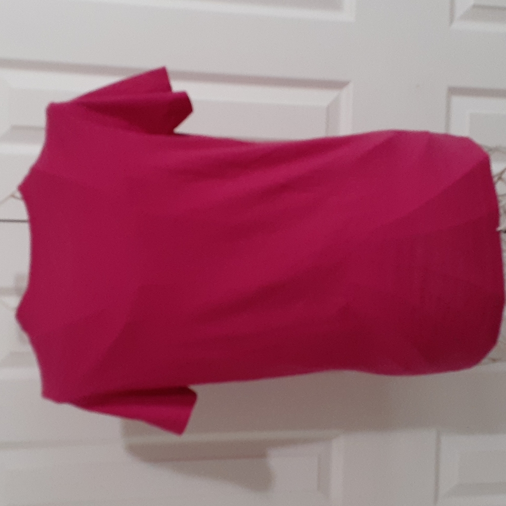 Under Armour Women's HeatGear Short Sleeve Athletic Top Size S (Petite) - Picture 3 of 4